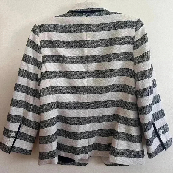 The Limited Textured Cream & Navy Blazer - Picture 2 of 8